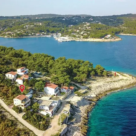 Holiday Home Tepli Bok IV Rogač