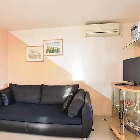 Holiday Home Tepli Bok IV * Rogač