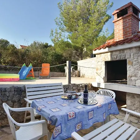 Holiday Home Tepli Bok IV * Rogač